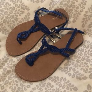 Merona blue strappy sandals, cobalt blue, sz 8